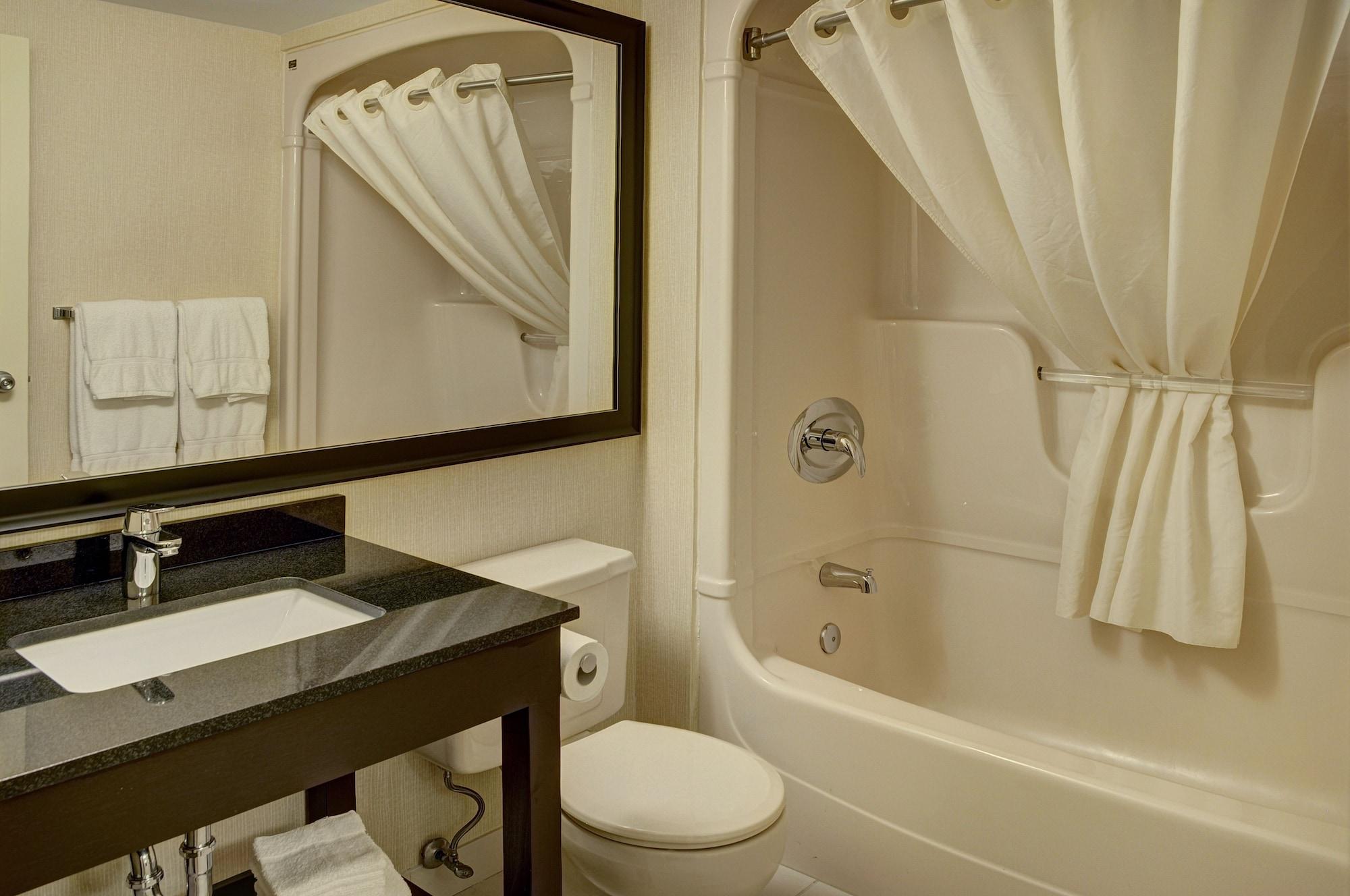Comfort Inn Cobourg Zewnętrze zdjęcie